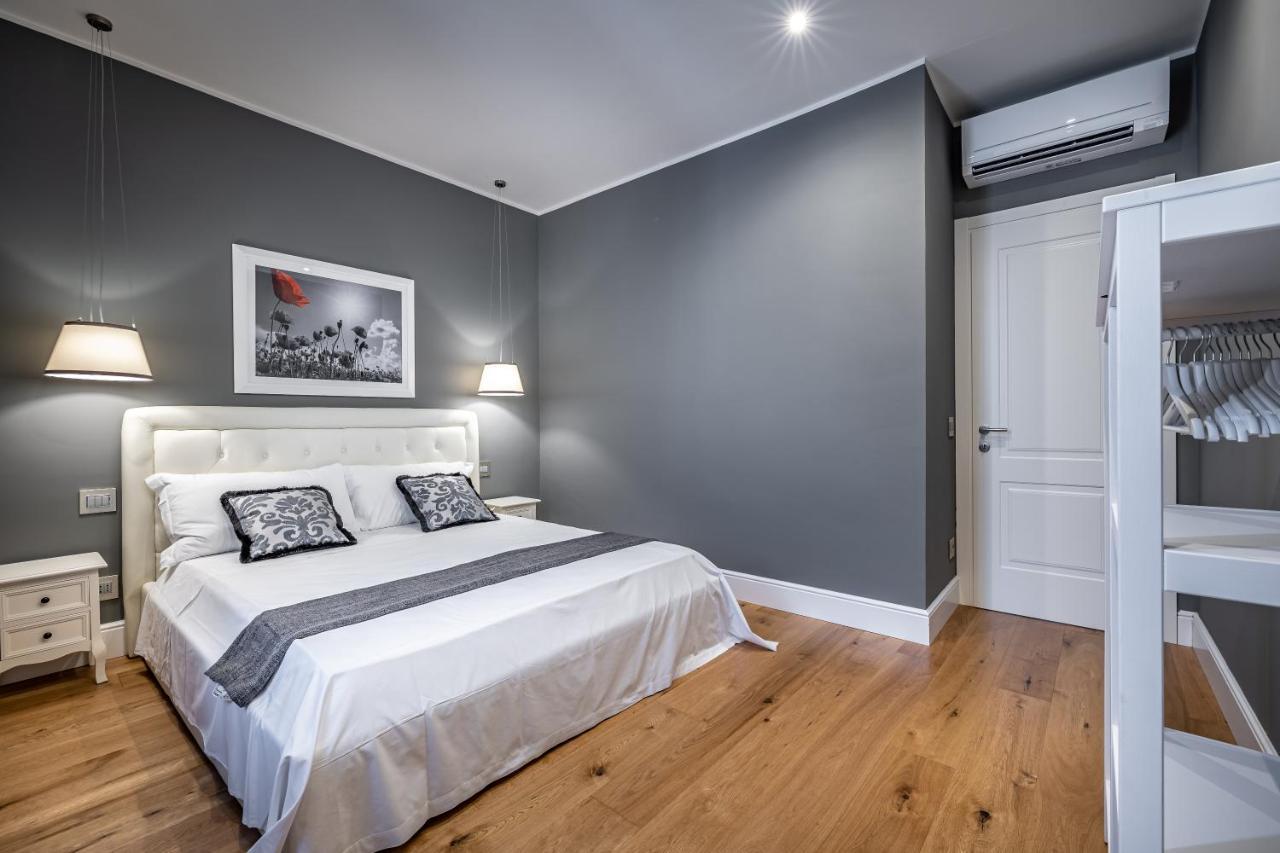 Yid Capo Di Mondo Luxury Apartment In Firenze Bagian luar foto