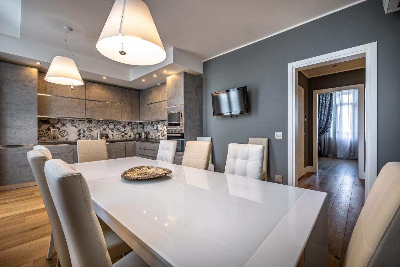 Yid Capo Di Mondo Luxury Apartment In Firenze Bagian luar foto