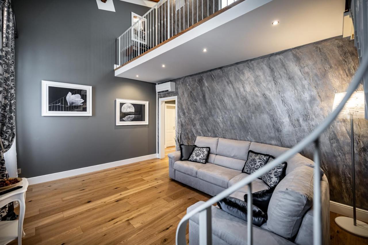 Yid Capo Di Mondo Luxury Apartment In Firenze Bagian luar foto