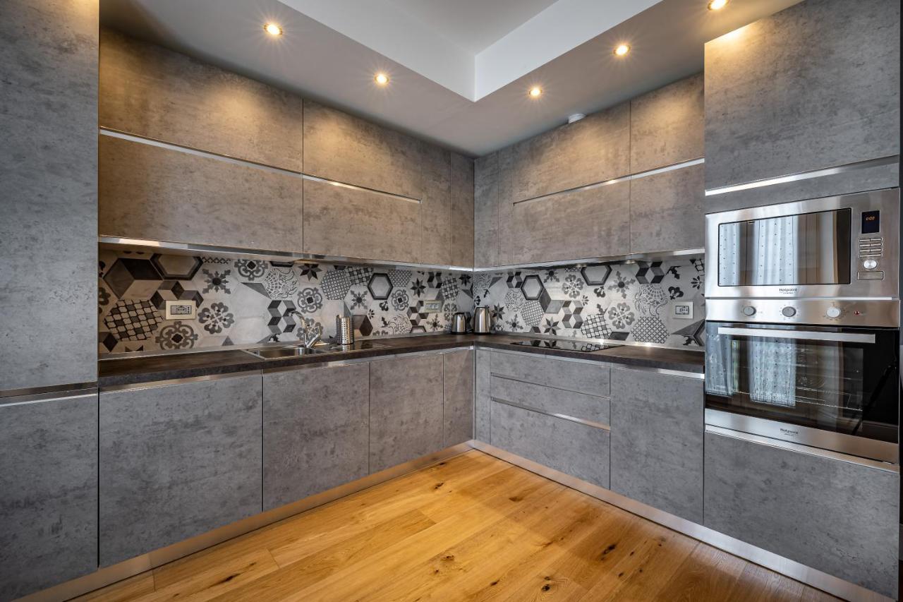 Yid Capo Di Mondo Luxury Apartment In Firenze Bagian luar foto